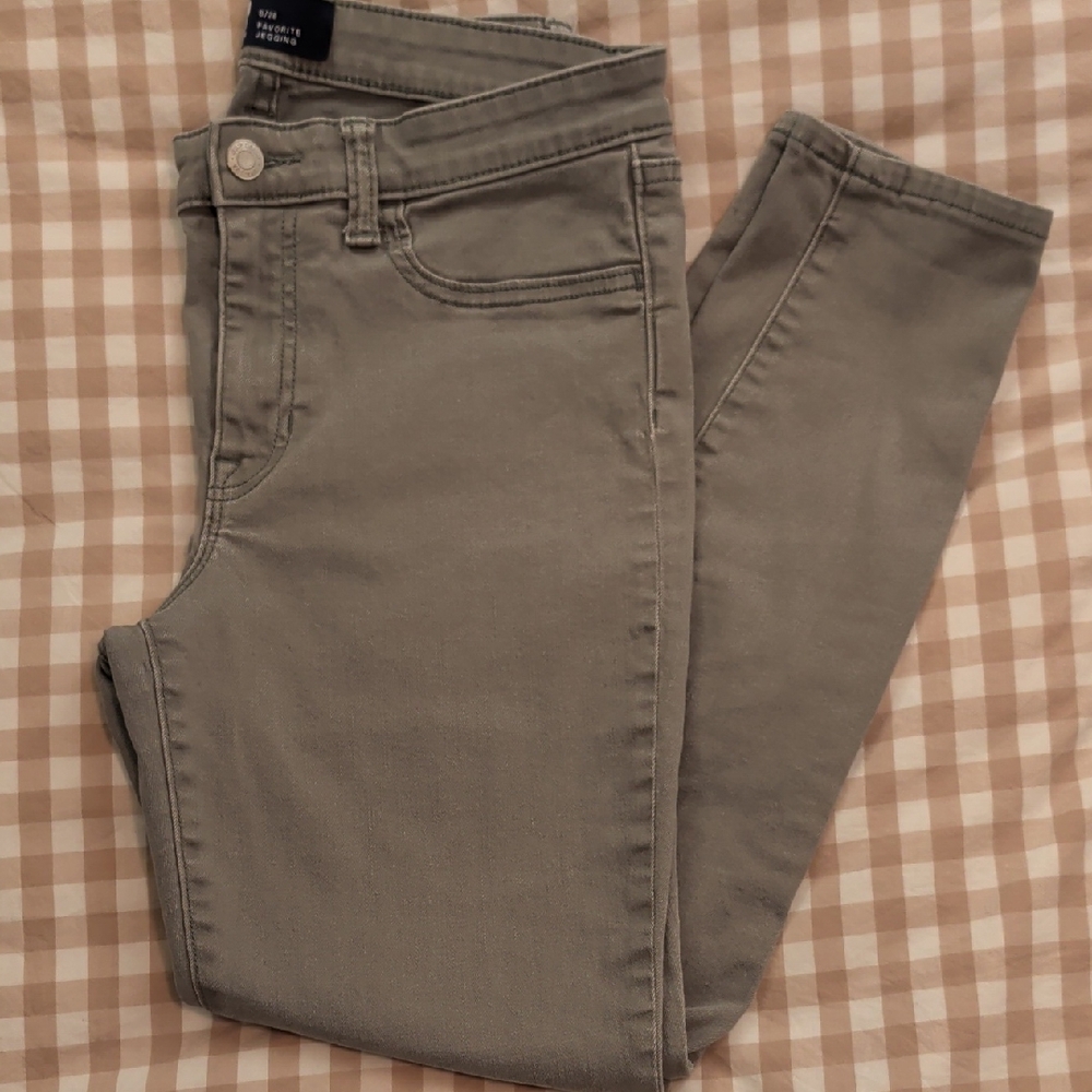 GAP "Favorite Jegging" in Versatile Olive Green